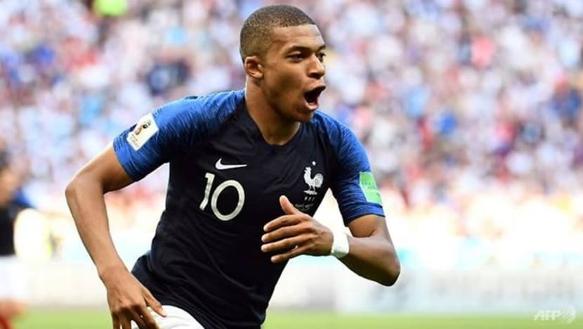 Kylian Mbappe muncul sebagai bintang hebat baru bolasepak