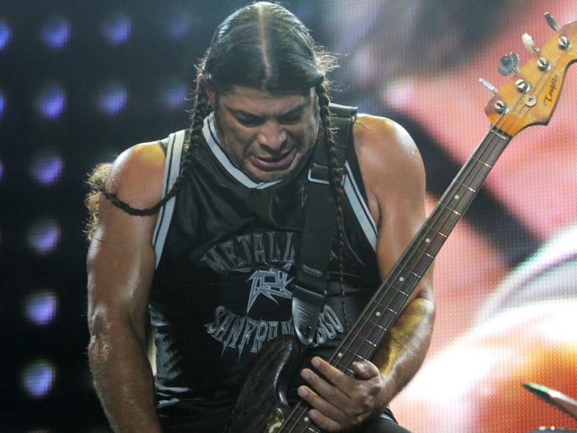 Metallica awes 40,000 fans