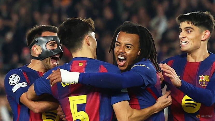 Kounde headers give Barcelona 2-1 win over Frankfurt