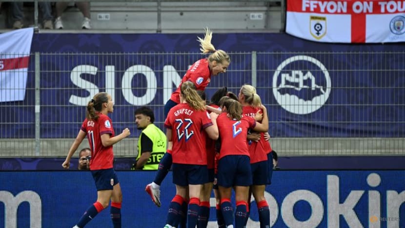 Graham Hansen strikes late as Norway beat Finland 2-1 Graham Hansen strikes late as Norway beat Finland 2-1