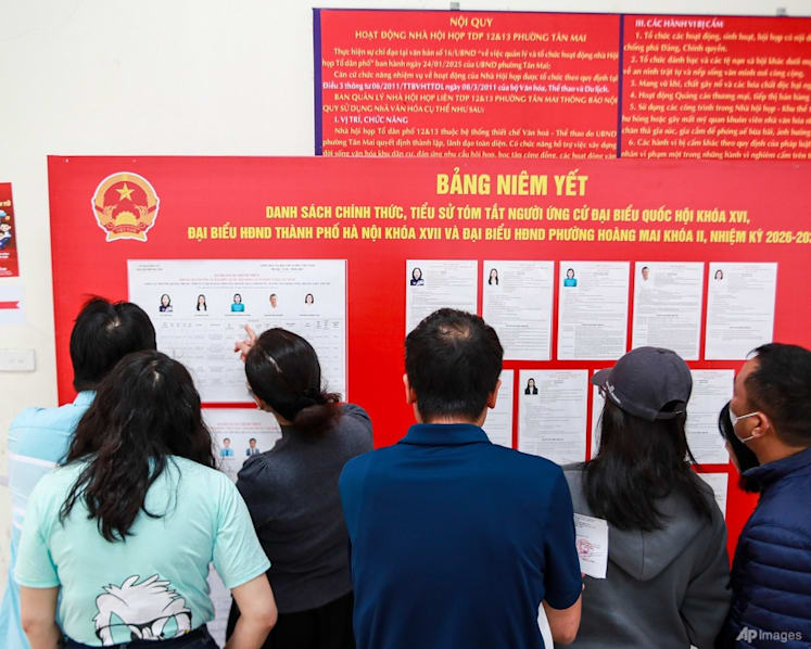 Vietnam to release nearly 10,000 prisoners