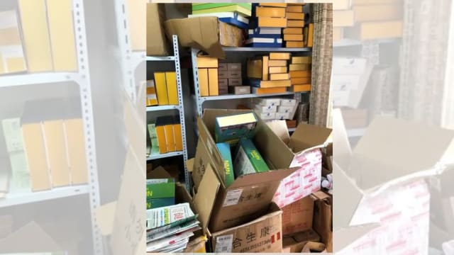 中国八旬老翁上当花大钱 仍为骗子求情：是我的“干儿子”