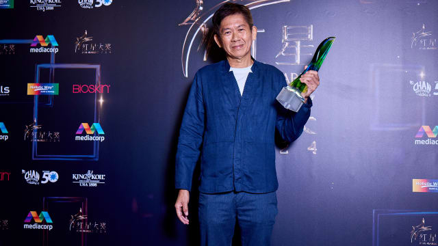 【红星大奖2024】《金色大道》夺“最佳剧本”　金牌编剧洪荣狄潇洒致谢
