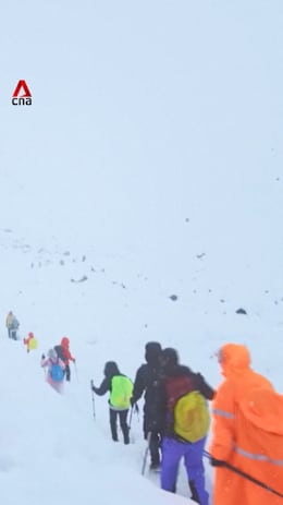 Hundreds of hikers rescued after blizzard on Tibetan side of Mount Everest
