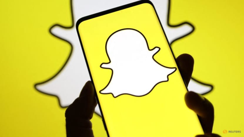 Snap shelves quarterly forecast as economic uncertainty risks ad budgets