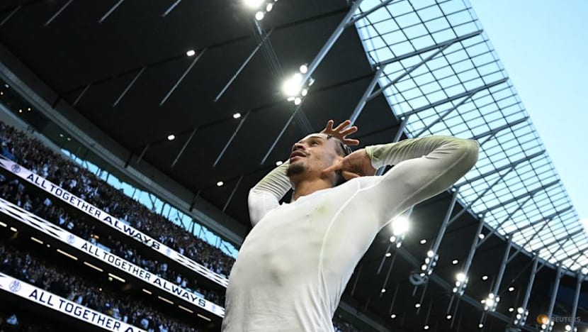 Brighton's Rutter denies Tottenham crucial victory with last-gasp strike
