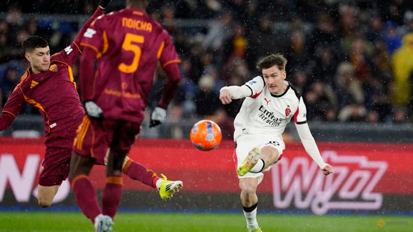 Milan held by Roma to leave Inter five clear at Serie A summit