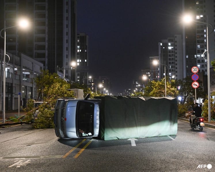 As it happened: Southern China faces wrath of Typhoon Ragasa as death toll rises in Taiwan
