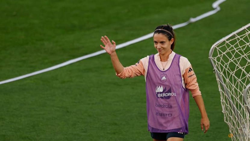 Dembele named FIFA player of 2025, Bonmati wins women's award for third time