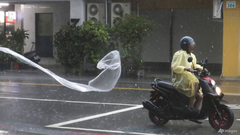 Weakened but still strong Typhoon Krathon slams into Taiwan, two dead Weakened but still strong Typhoon Krathon slams into Taiwan, two dead