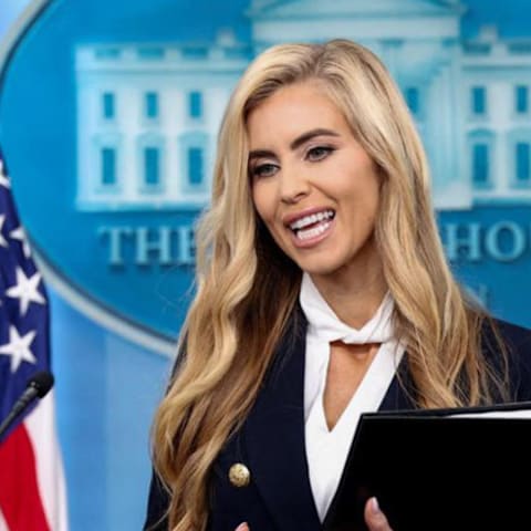 美媒：美国白宫新闻秘书上任不到一周就被解雇