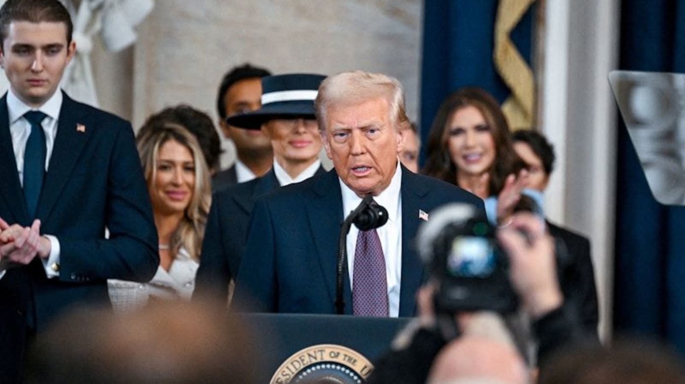 特朗普就职演说：美国的黄金时代从现在开始- 8world