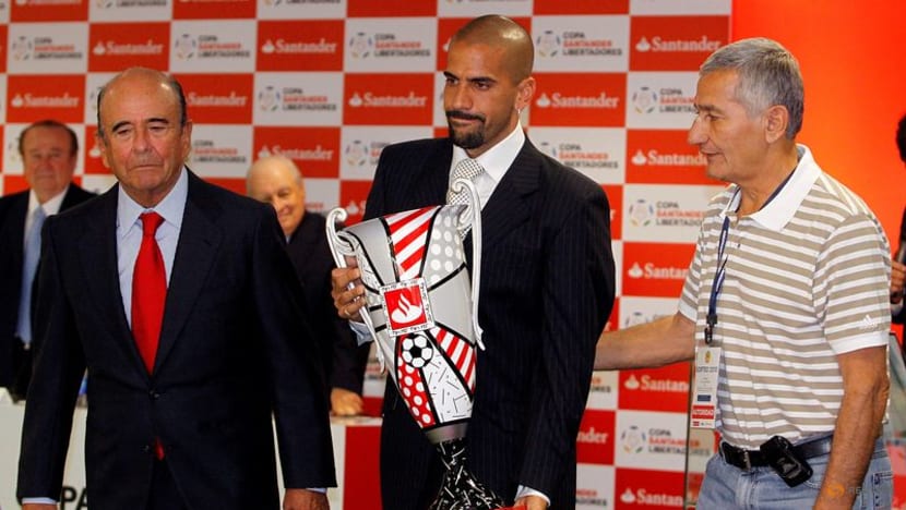 Argentine great Juan Ramon 'La Bruja' Veron dies at 81 Argentine great Juan Ramon 'La Bruja' Veron dies at 81