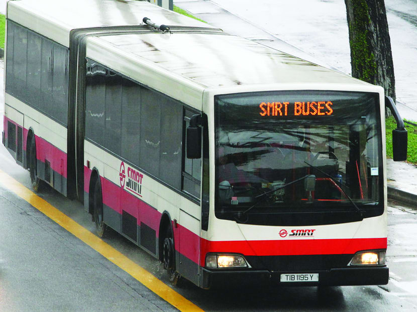 An SMRT bus seen along Lentor Avenue on 3 Apr 2013. Transport. Public transport. Photo by OOI BOON KEONG.
