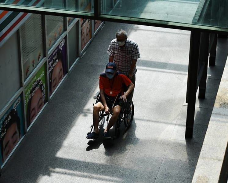 Commentary: Preparing ourselves against the phenomenon of tiredness of life in old age
