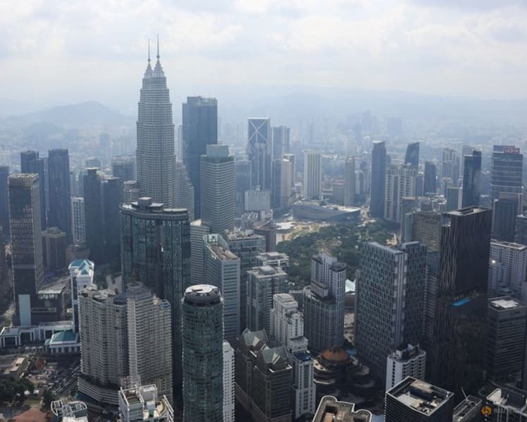 Malaysia economic growth hits 4.9% in 2025, beating forecasts, advance estimate shows
