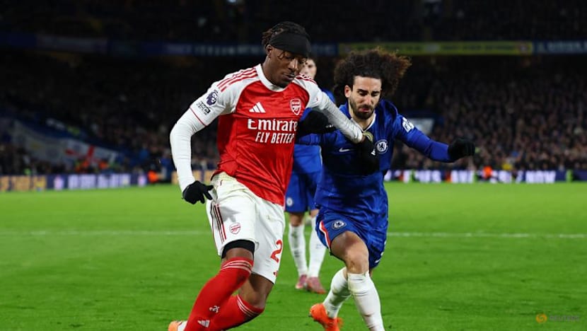 Ten-man Chelsea hold Arsenal in tetchy 1-1 London derby