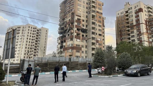 以色列空袭伊朗住宅 60人死包括20名儿童