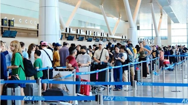 外国旅客入境胡志明市机场 须提前在线填表扫码通关