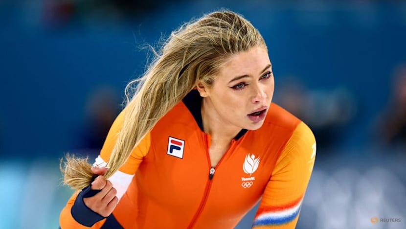 Speed skating-'Social media queen' Leerdam uses growing spotlight to inspire young girls