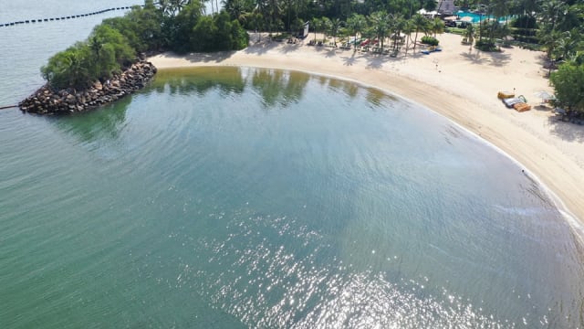 布拉尼总部漏油事件 圣淘沙：海滩未发现油迹