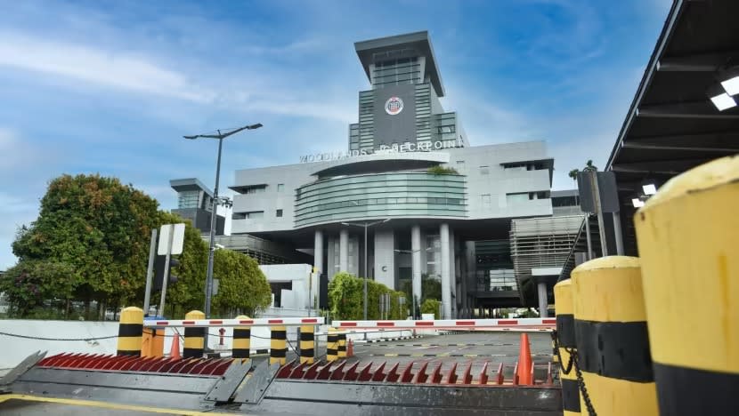 Pemandu 'salah belok' ke Pusat Pemeriksaan Woodlands diberkas setelah dadah ditemui dalam keretanya