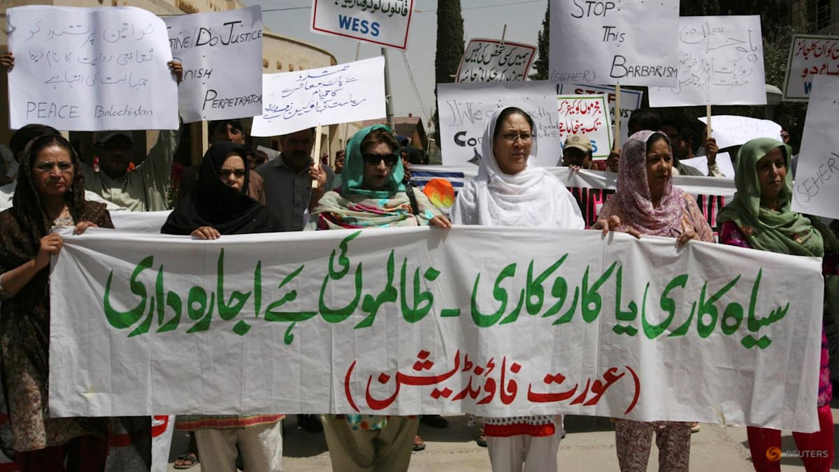 Pakistan Arrests 11 Suspects After Viral Video Of Couple Shot Dead In pakistan-arrests-11-suspects-after-viral-video-of-couple-shot-dead-in