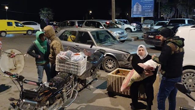 以色列空袭贝鲁特南郊 黎巴嫩民众连夜逃亡