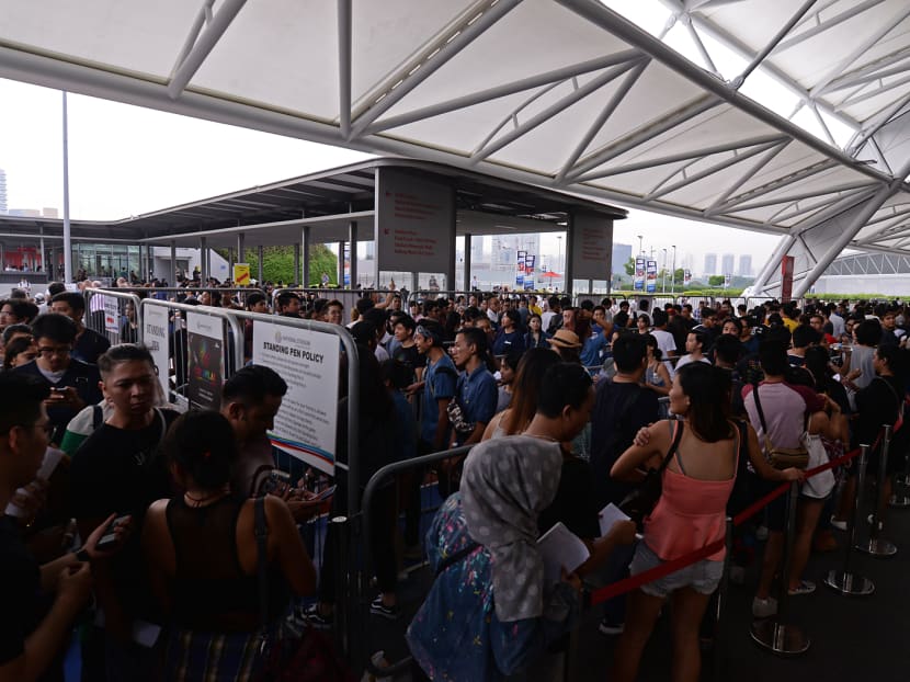 With immediate effect until June 30, all events and gatherings of 250 or more participants must be suspended.