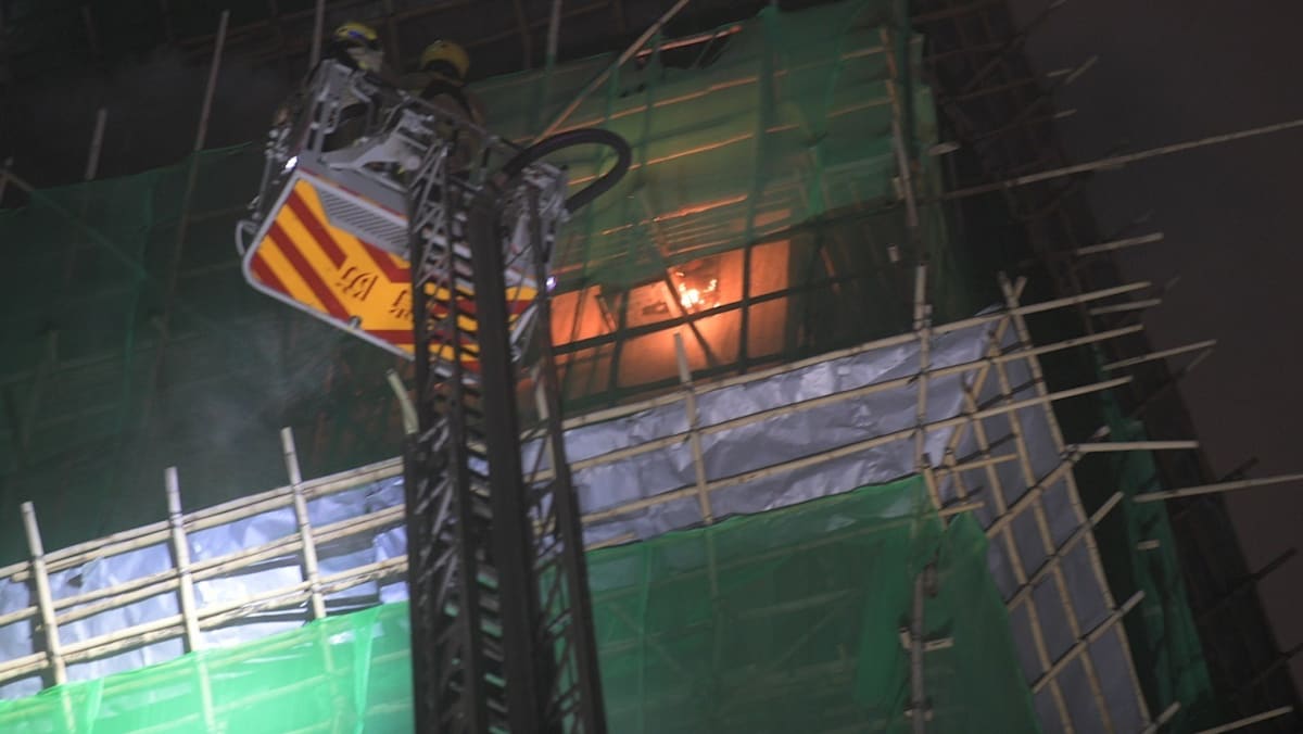 香港佐敦住宅大楼失火 一死四伤 - 8world