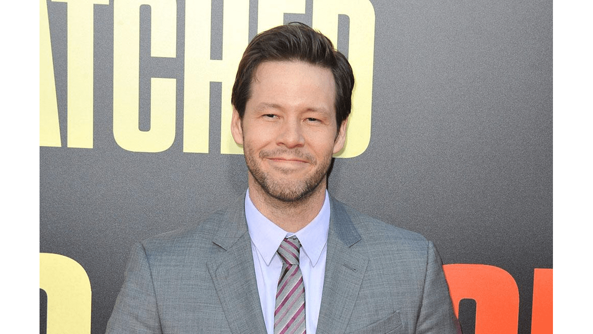 ike barinholtz erica hanson