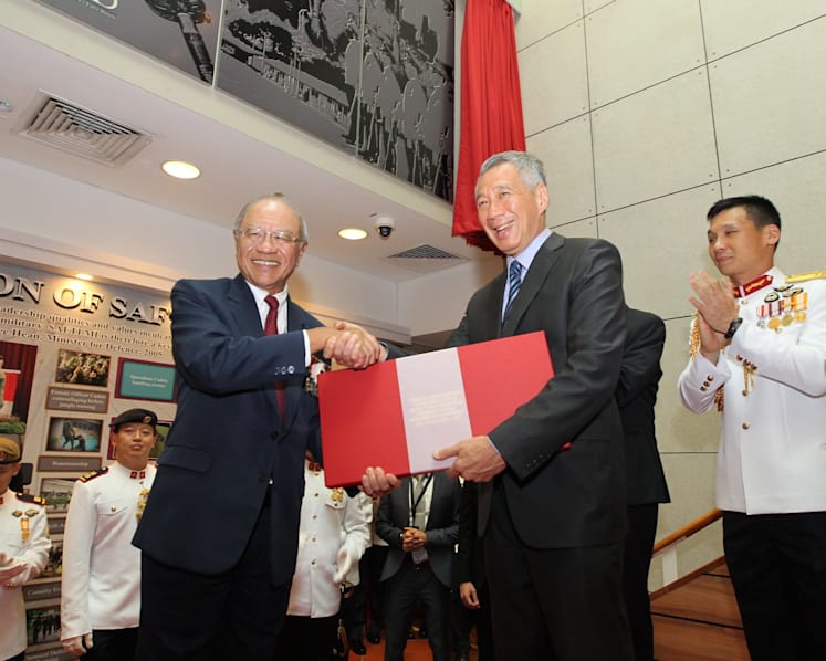 Late defence chief Ng Jui Ping set the ‘right culture and tone’ for SAF: PM Lee