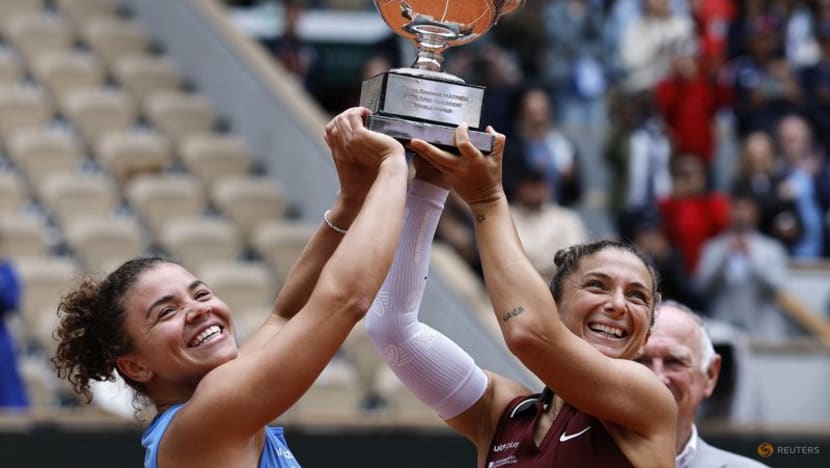 Olympic champions Errani, Paolini win French Open women's doubles title