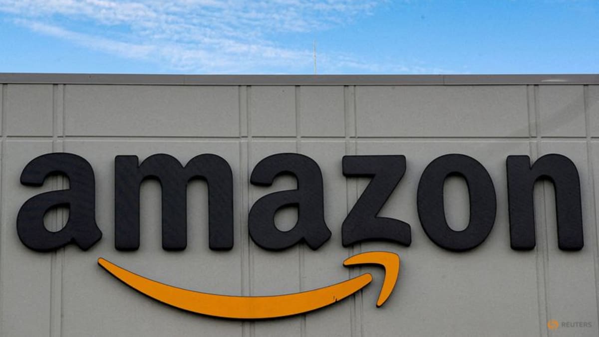 Amazon cuts more jobs, this time in books division Amazon cuts more jobs, this time in books division