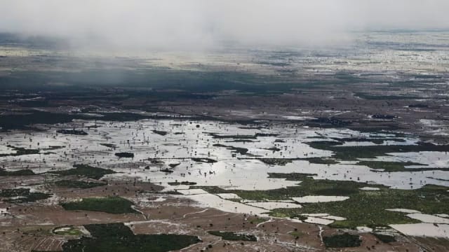 非洲国家索马里暴雨成灾 近100人丧命