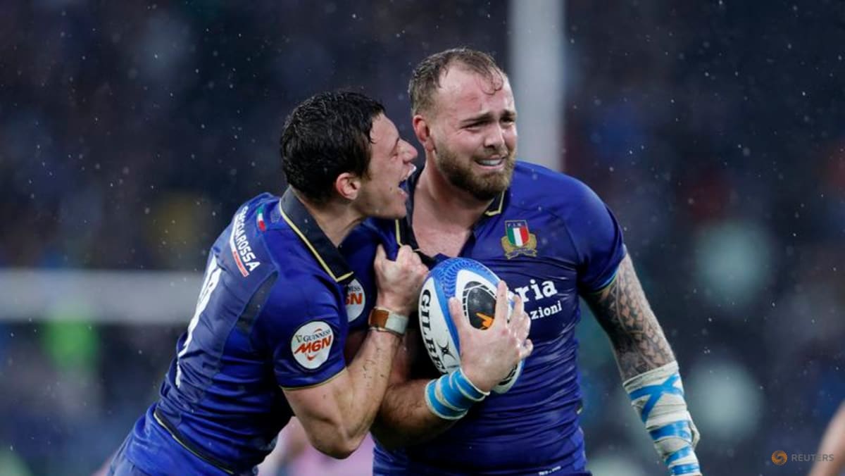 Italy stay with winning formula for Ireland clash