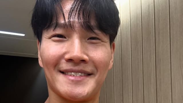 你也太抠门了！金钟国省麻醉费用，全程清醒照大肠镜