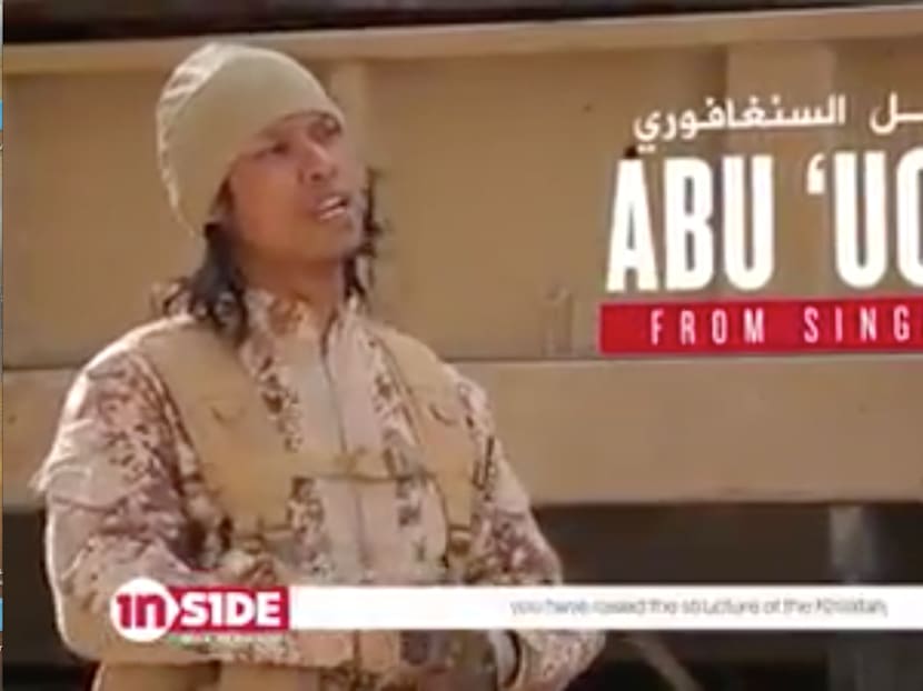 What is the significance of IS using a Singaporean fighter for its propaganda?