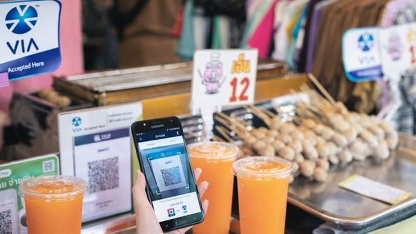 Shop and dine in Thailand with just your mobile phone? It’s now possible with Singtel Dash