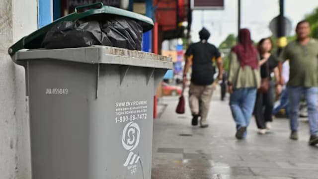 在柔佛乱丢垃圾拒社区服务 可被罚款1万令吉 