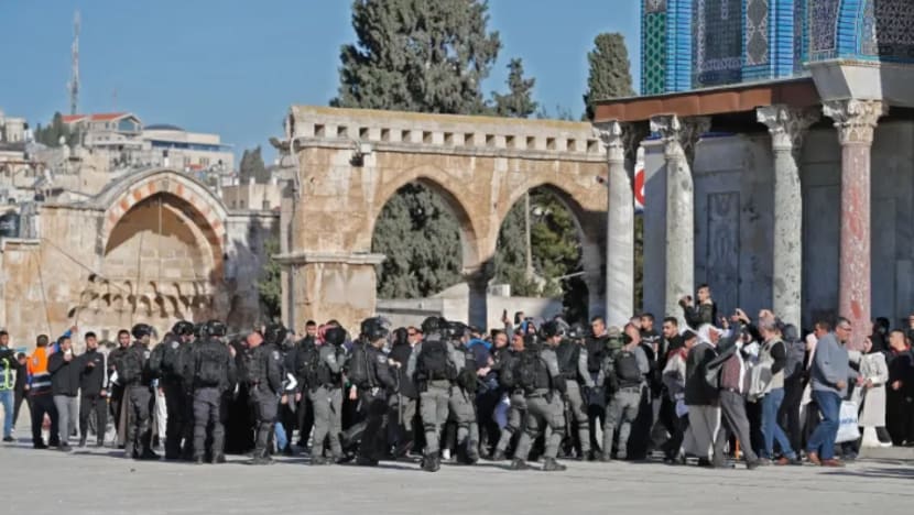Polis Israel serbu Masjid Al-Aqsa; 60 penduduk Palestin cedera