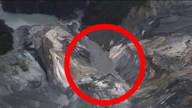 台风“凤凰”吹袭花莲又出现堰塞湖 当局发布红色警戒