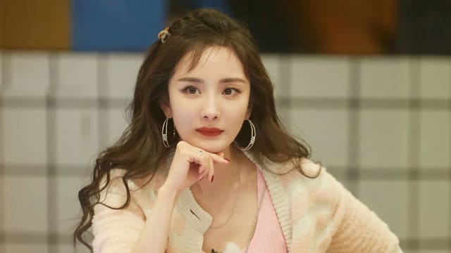 杨幂爆录影受伤！工作室神隐6小时证实：已做缝合处理
