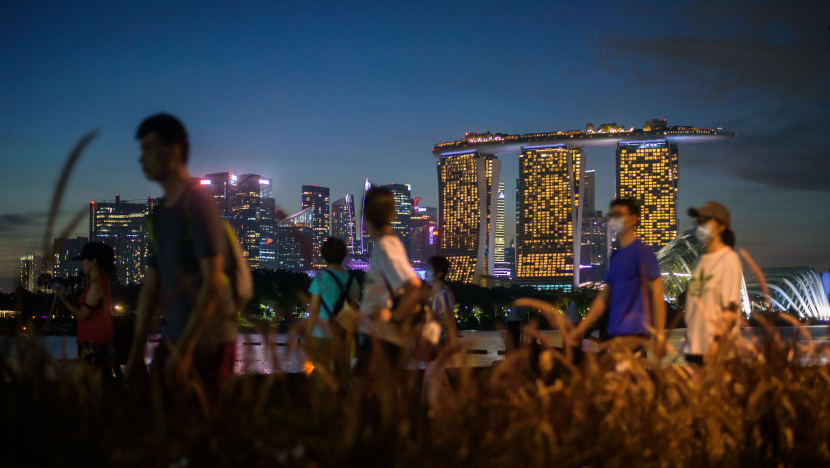 Covid-19: 1,734 new cases and 16 more deaths in Singapore; weekly infection growth rate at 0.77