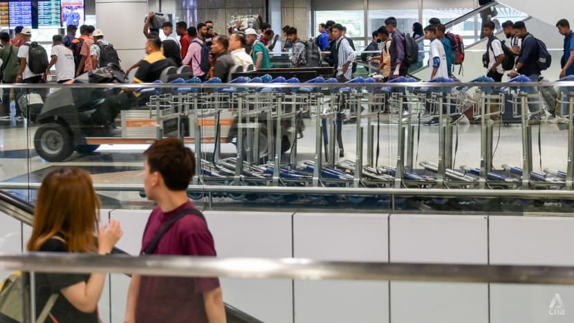 Bangladesh appeals for Malaysia to allow 17,000 of its workers to enter country after missed deadline Bangladesh appeals for Malaysia to allow 17,000 of its workers to enter country after missed deadline