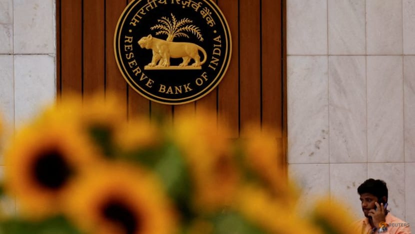 Analysis:Trump leaves emerging market central banks with no clean choices