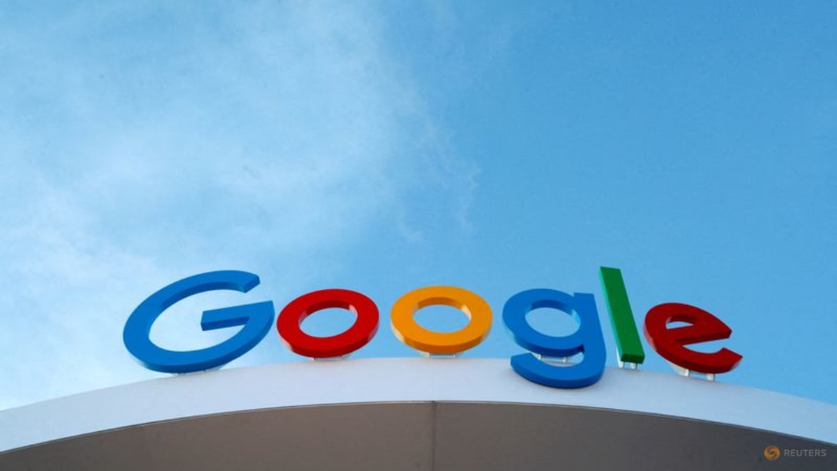 US lawmakers press Google, Apple to remove apps tracking immigration agents