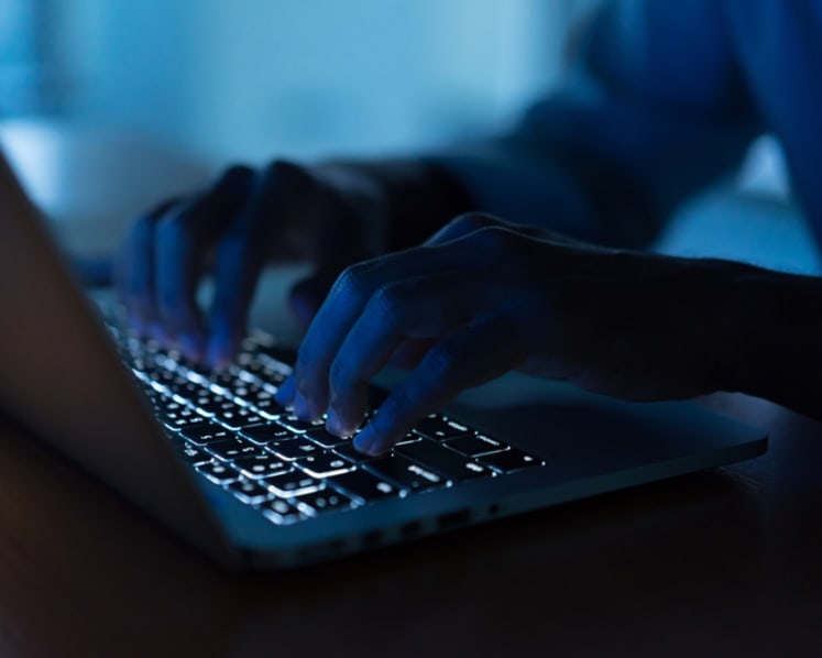 Police warn of phishing scam involving fake bank ads and lucky draws