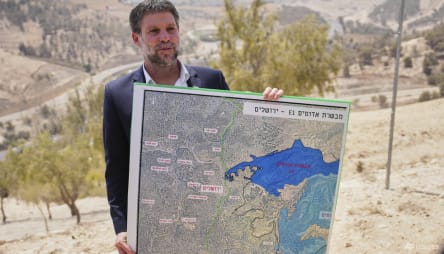 Israel's finance minister announces settlement plan to 'bury' idea of Palestinian state