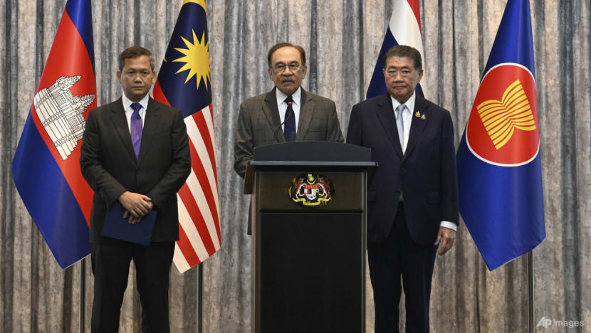 As it happened: Thai, Cambodian leaders agree to ceasefire after five days of fighting